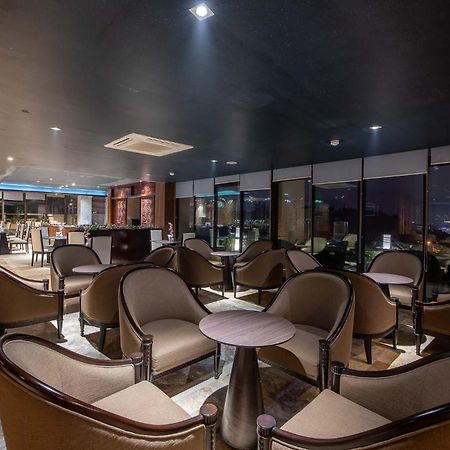 红河景酒店 老街市 外观 照片