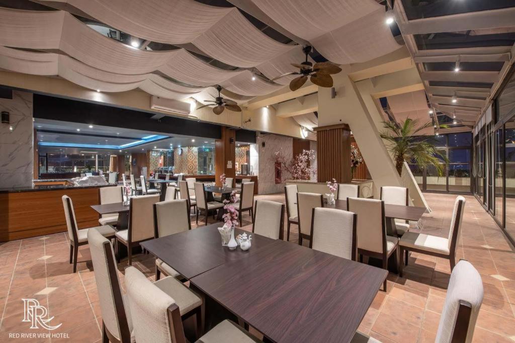 红河景酒店 老街市 外观 照片